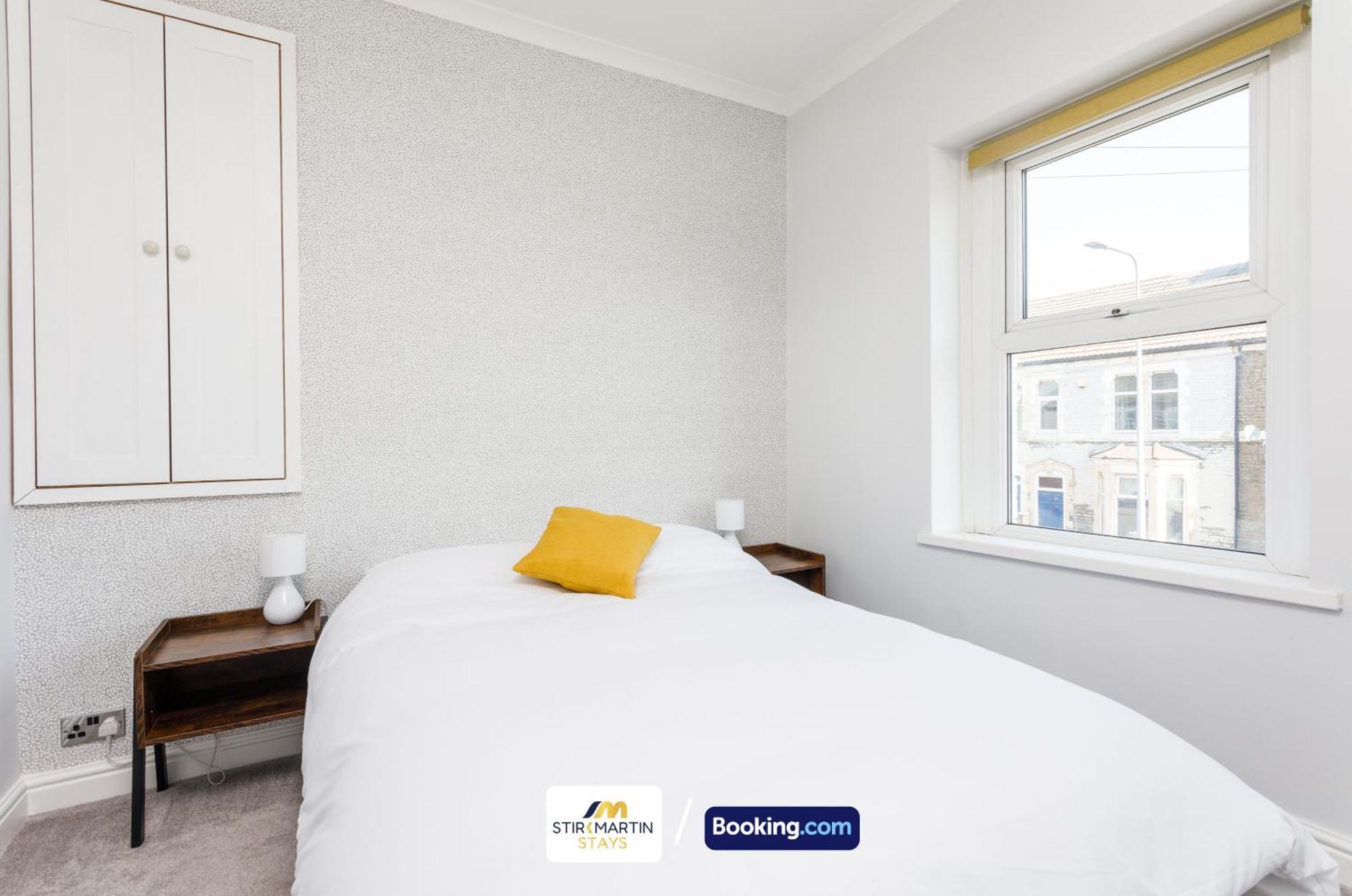 Comfy 3Bed House By Stirkmartin Stays Short Lets & Serviced Accommodation Cardiff With Free Parking & 8Mins To City Centre Zewnętrze zdjęcie